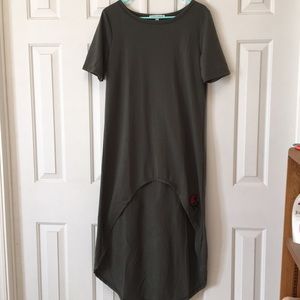 NWOT High-Low Green Top/Tunic